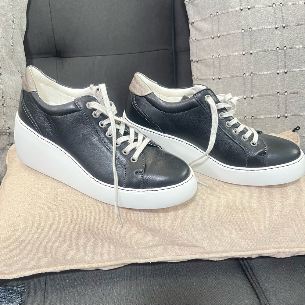 Black Leather Women's Sneakers